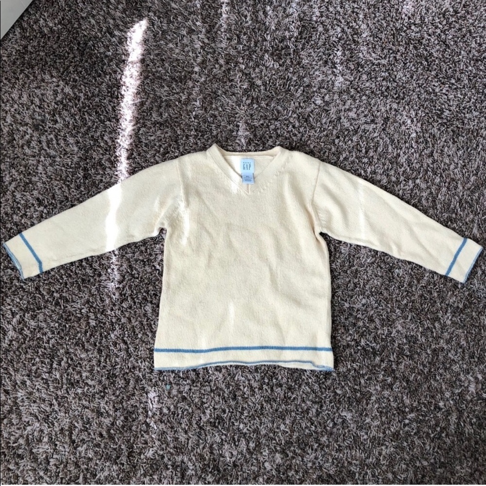 Baby Gap Boys (5 years) V-neck Cream Beach Sweater